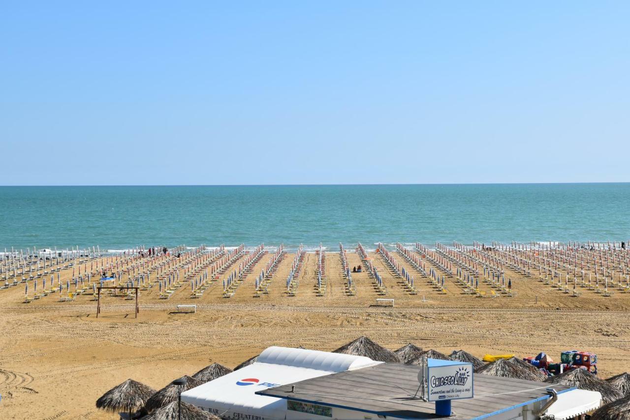 Todaro Bibione Buitenkant foto